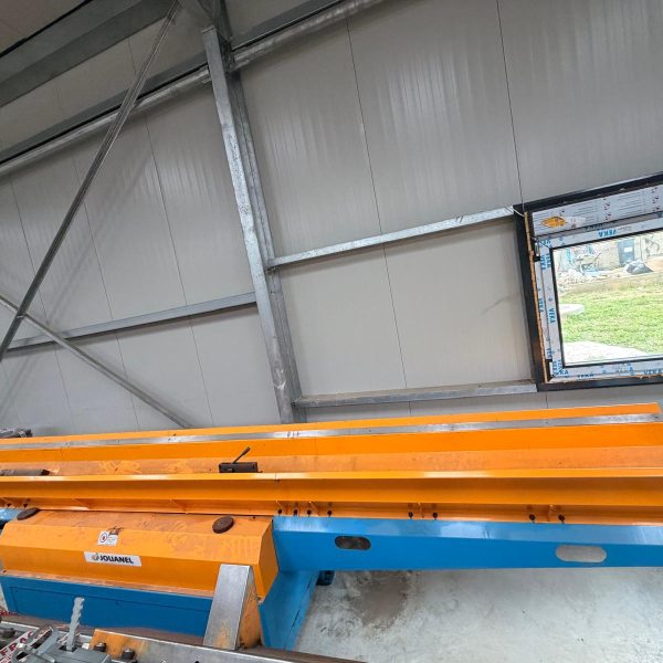 plieuse a v pour tôle